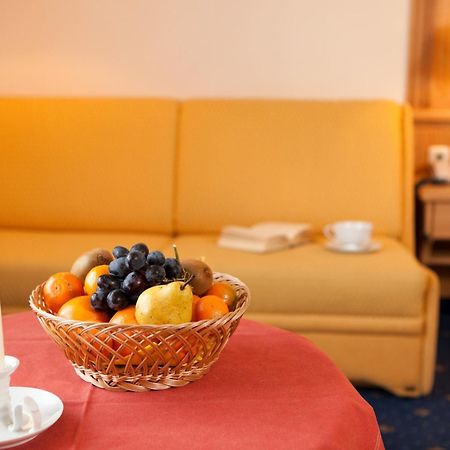 Hotel Schoerhof Saalfelden Oda fotoğraf